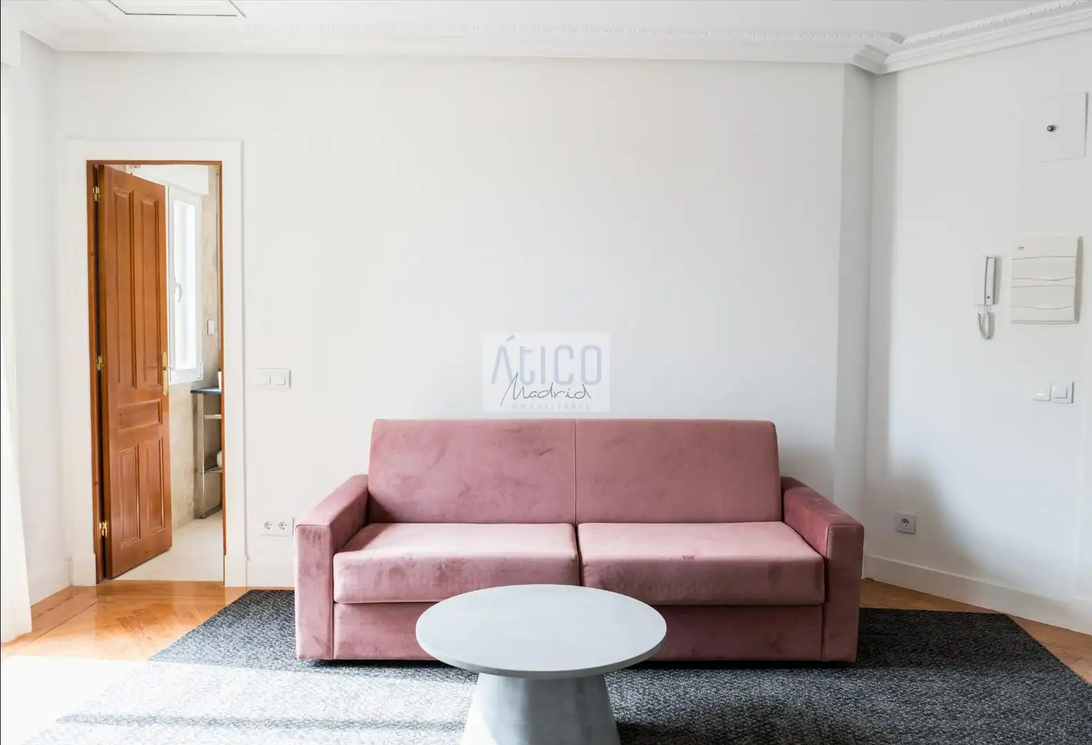 Wohnzimmer von Dachboden zur Miete in Madrid mit Klimaanlage, Heizung und Parkett