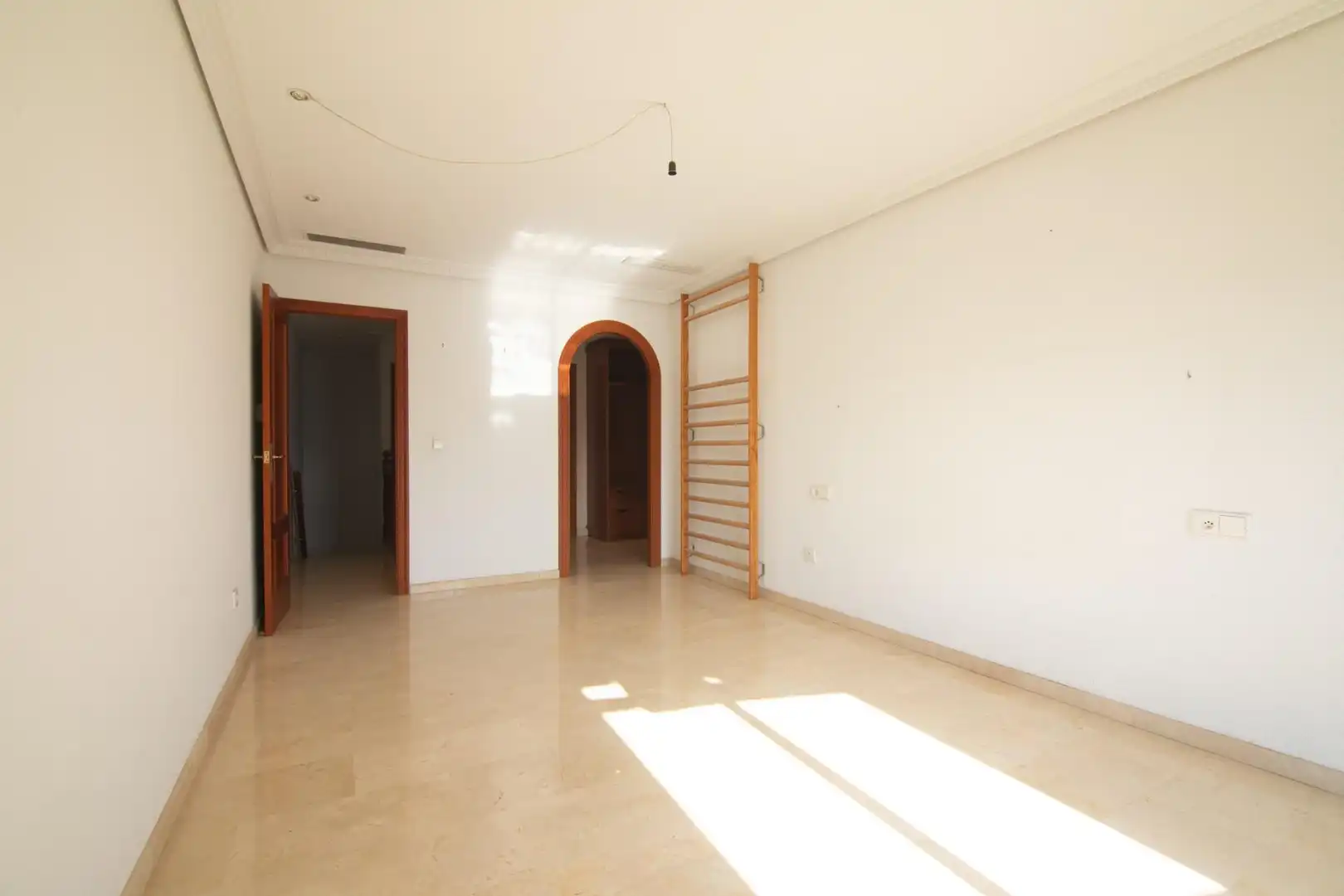 Dúplex en venta en Elche / Elx con Aire acondicionado, Calefacción y Trastero