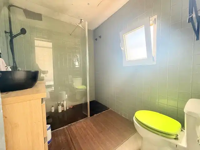Badezimmer von Country house zum Verkauf in Castellón de la Plana / Castelló de la Plana mit Klimaanlage, Privatgarten und Terrasse