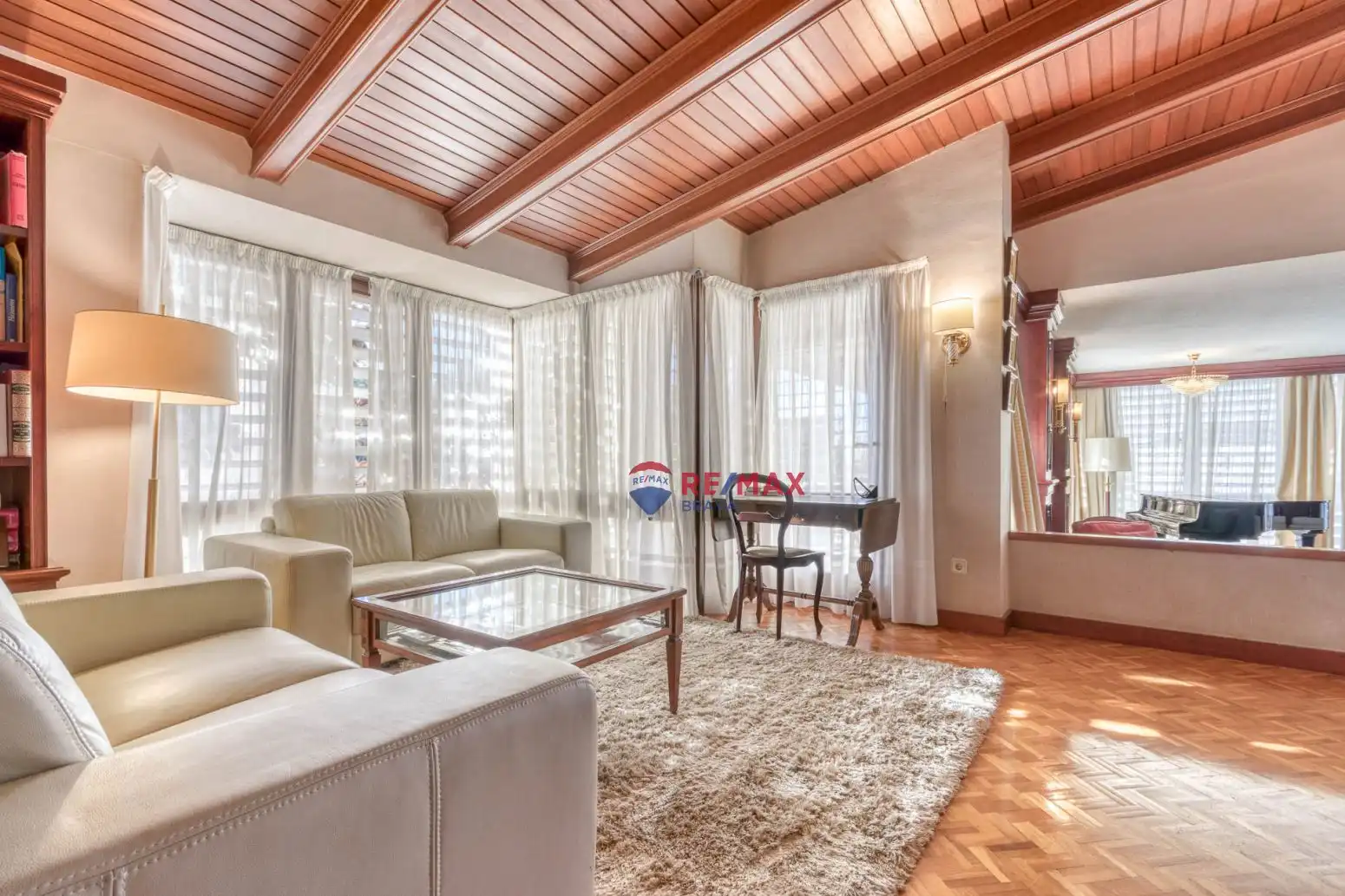 Sala d'estar de Casa o xalet en venda en Roses amb Aire condicionat, Jardí privat i Terrassa
