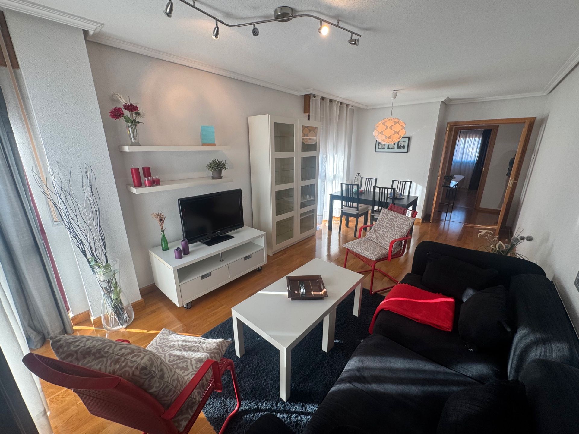 Sala d'estar de Apartament de lloguer en Valladolid Capital amb Calefacció, Parquet i Traster