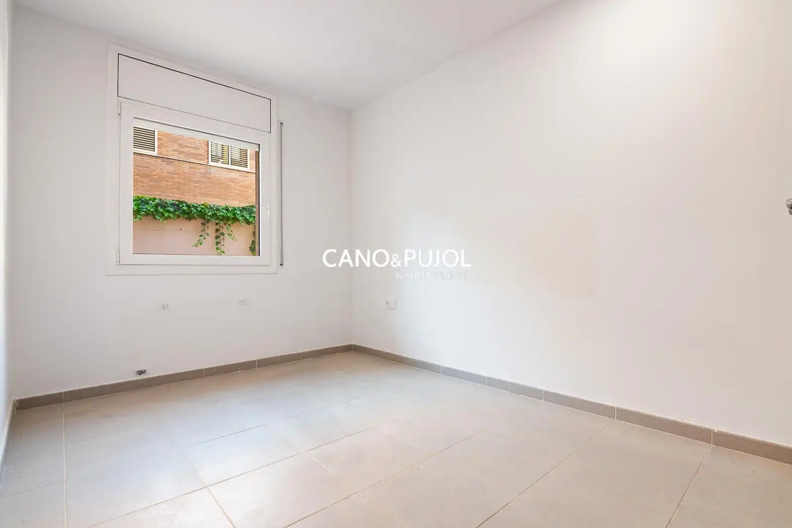 Bedroom of Houses for sale in Sant Cugat del Vallès  with Air Conditioner, Terrace and Swimming Pool