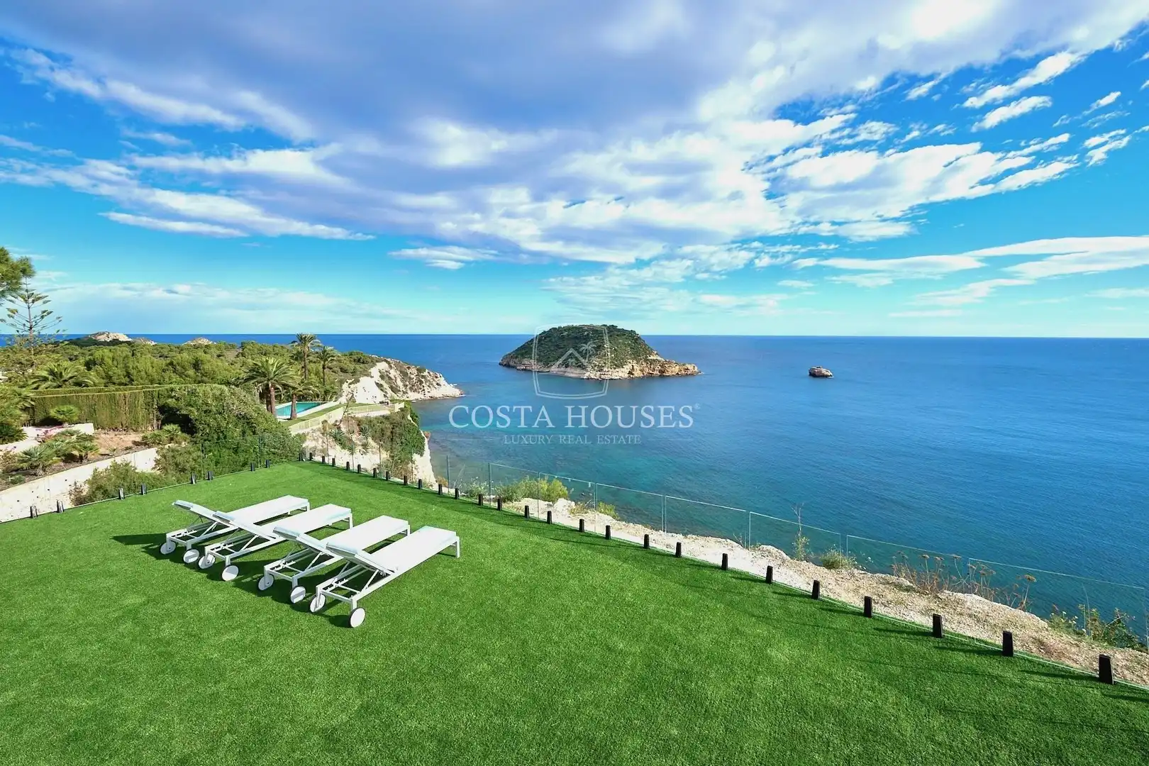 Houses for sale in Jávea / Xàbia  with Air Conditioner, Private garden and Terrace