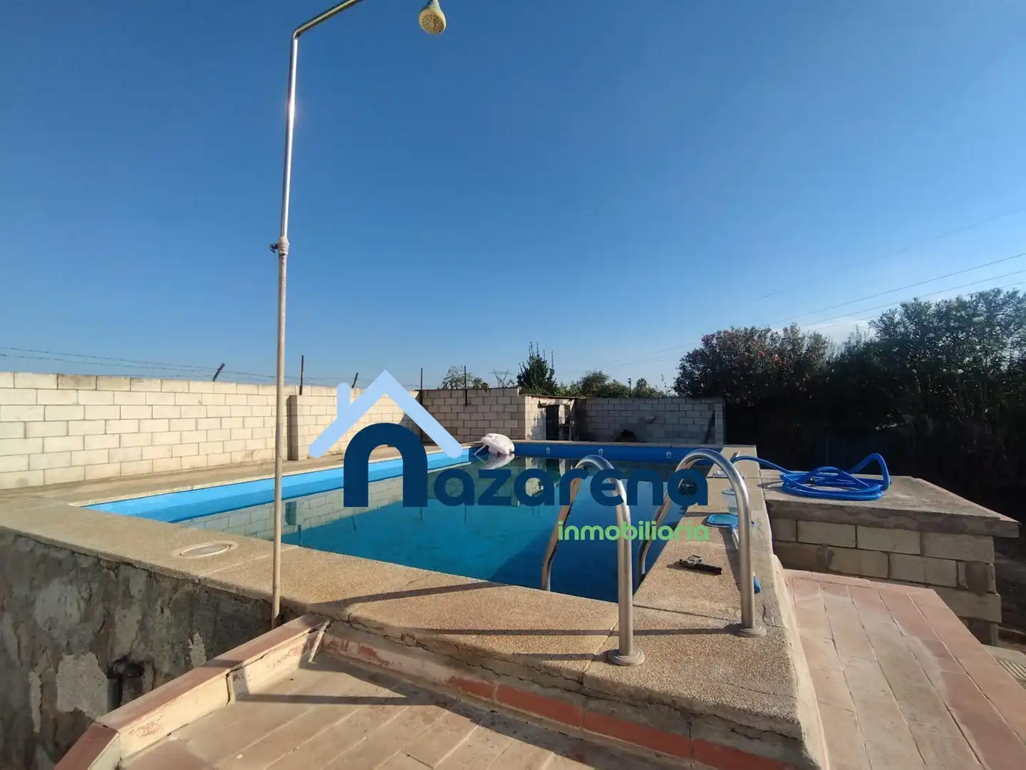 Piscina de Terreno en venta en Alcalá de Guadaira