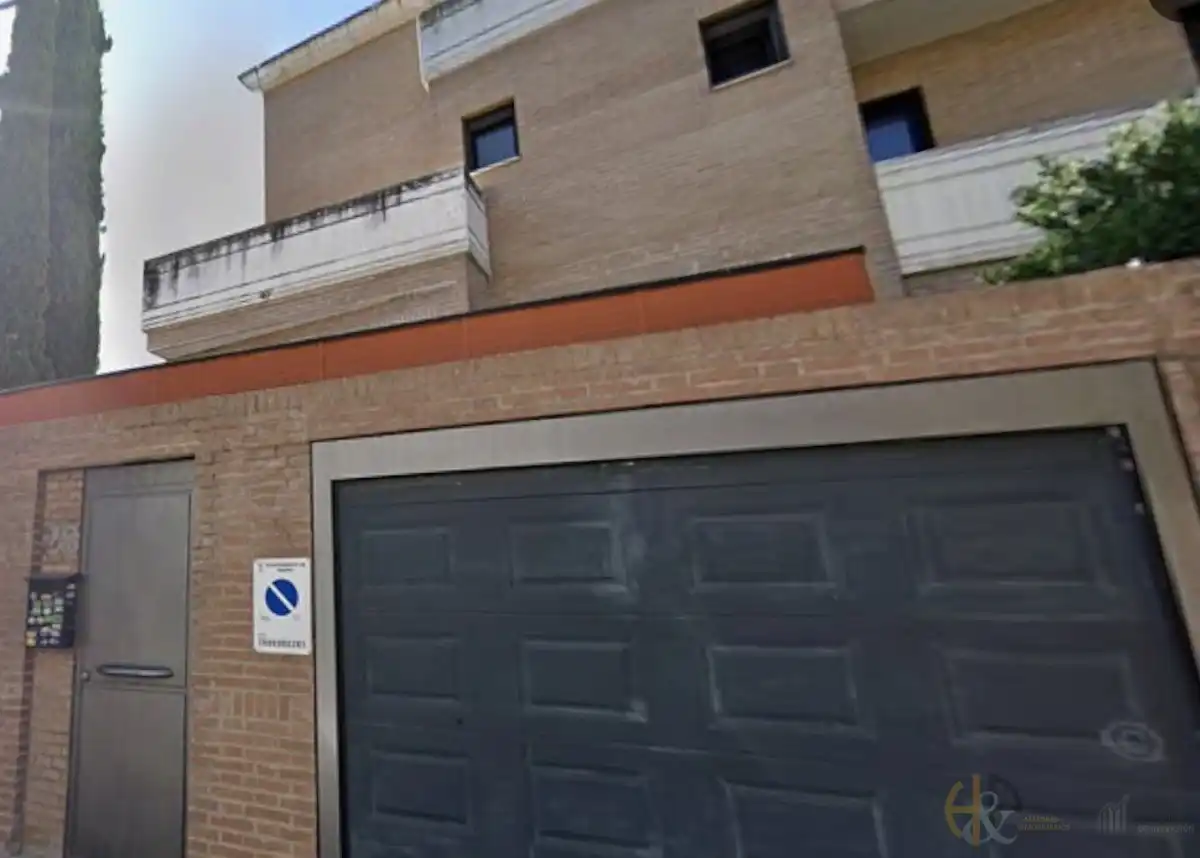 Vista exterior de Casa o chalet en venta en Madrid