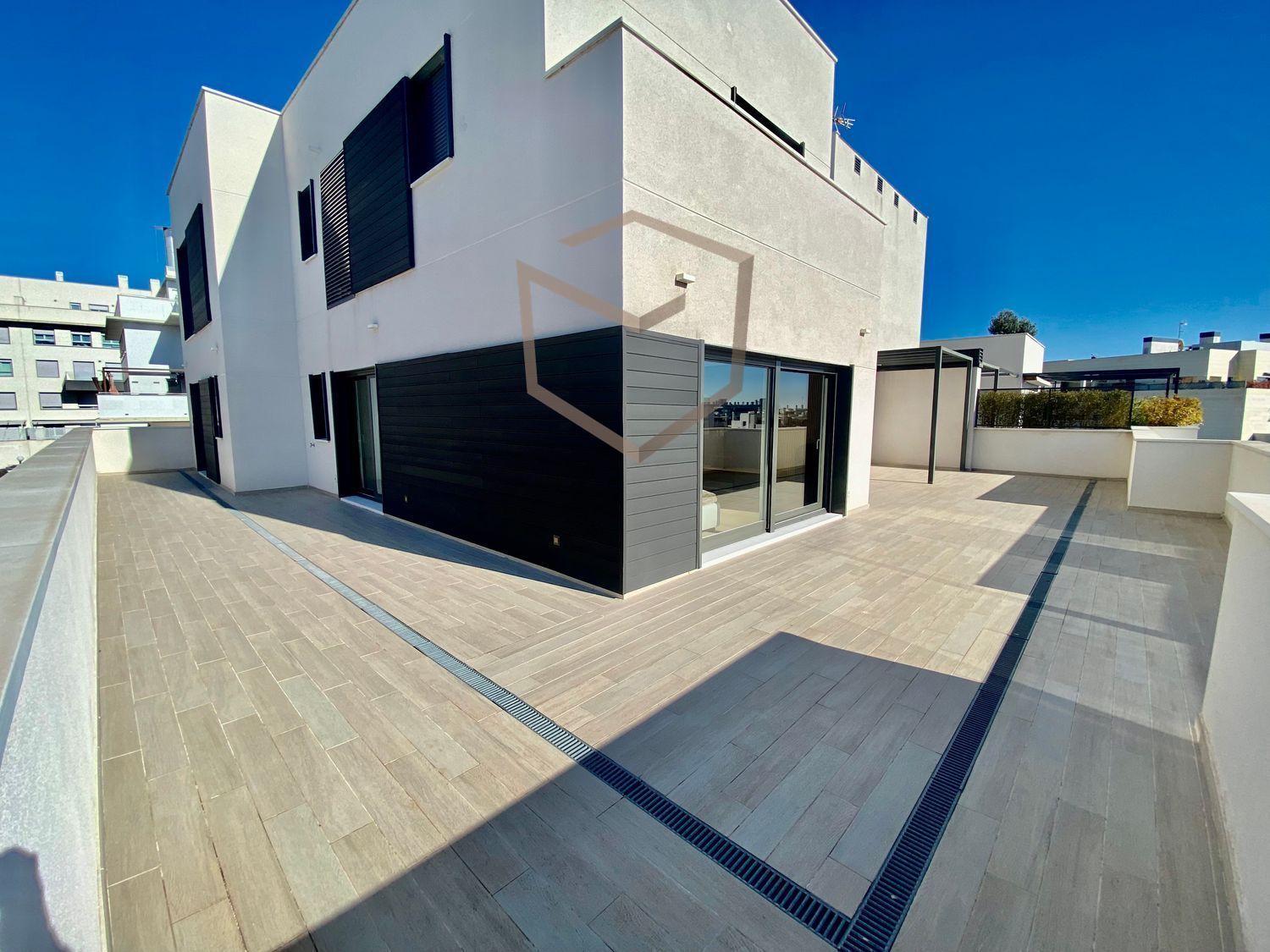 Terraza de Ático en venta en  Madrid Capital con Aire acondicionado, Calefacción y Parquet