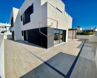 Terrace of Attic for sale in  Madrid Capital  with Air Conditioner, Heating and Parquet flooring