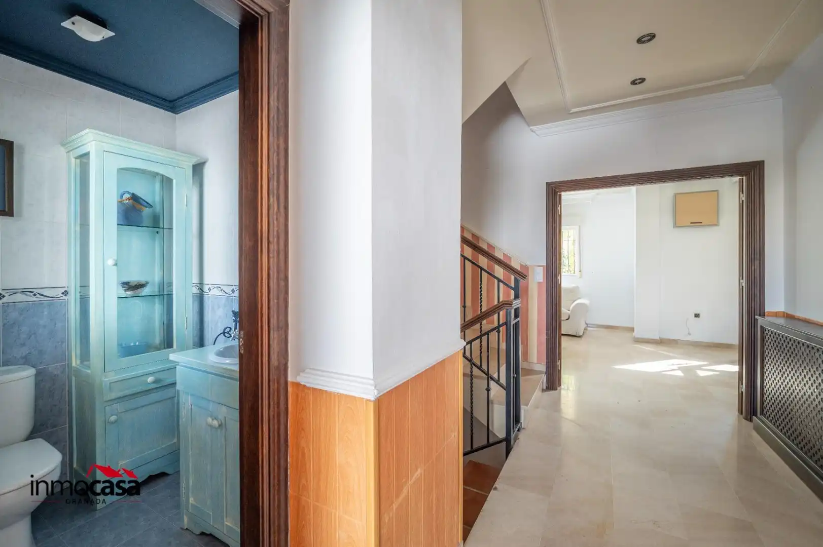 Casa adosada en venta en Ogíjares con Calefacción, Amueblado y Balcón