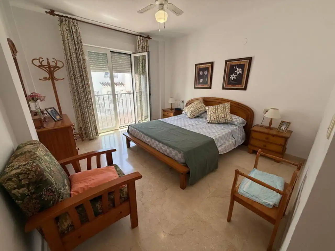Habitación de Casa adosada en venta en Almuñécar