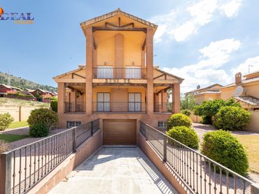Villa avec piscine à vendre à Dílar