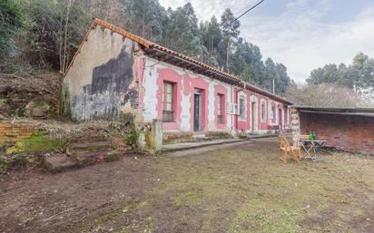 Außenansicht von Haus oder Chalet zum verkauf in Carreño mit Privatgarten