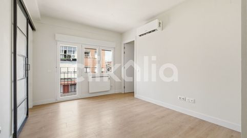 Foto 2 de Piso en venta en Vista Alegre, Madrid Capital