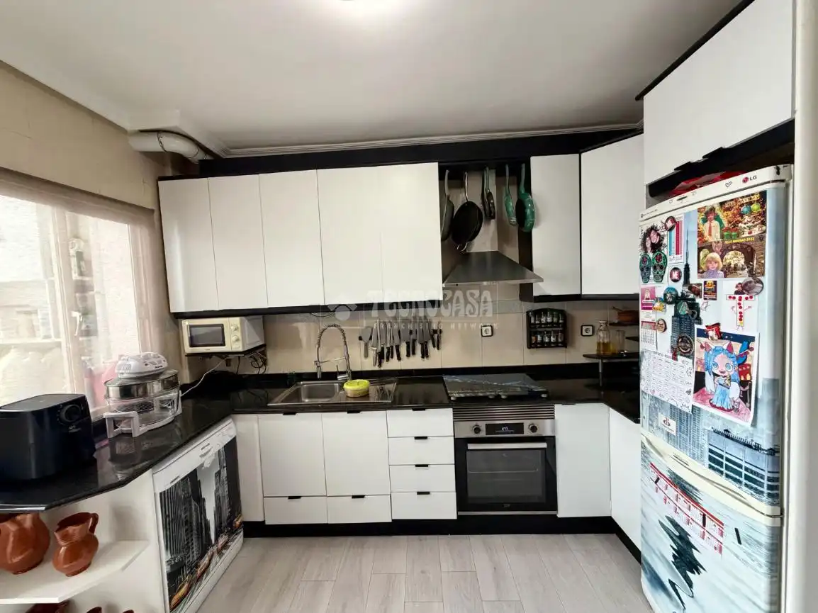 Cocina de Piso en venta en Valdepeñas con Aire acondicionado, Calefacción y Trastero