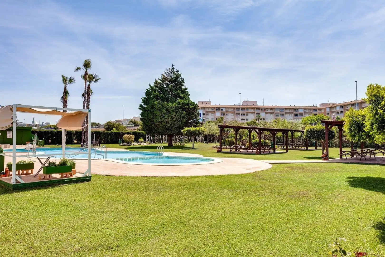 Piscina de Ático en venta en Torrevieja con Aire acondicionado, Calefacción y Terraza