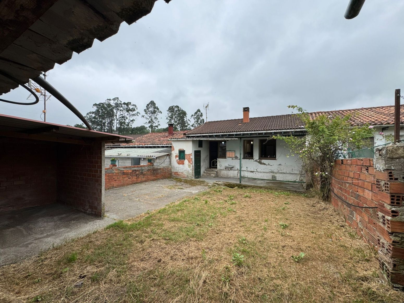 Vista exterior de Casa o chalet en venta en Llanera con Calefacción