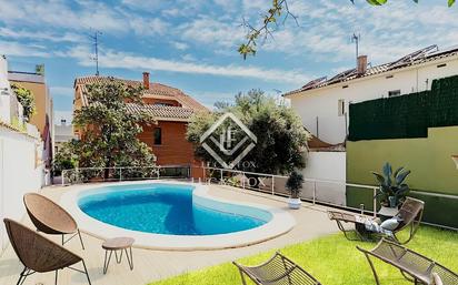 Swimming pool of House or chalet for sale in Sant Just Desvern  with Air Conditioner, Heating and Private garden