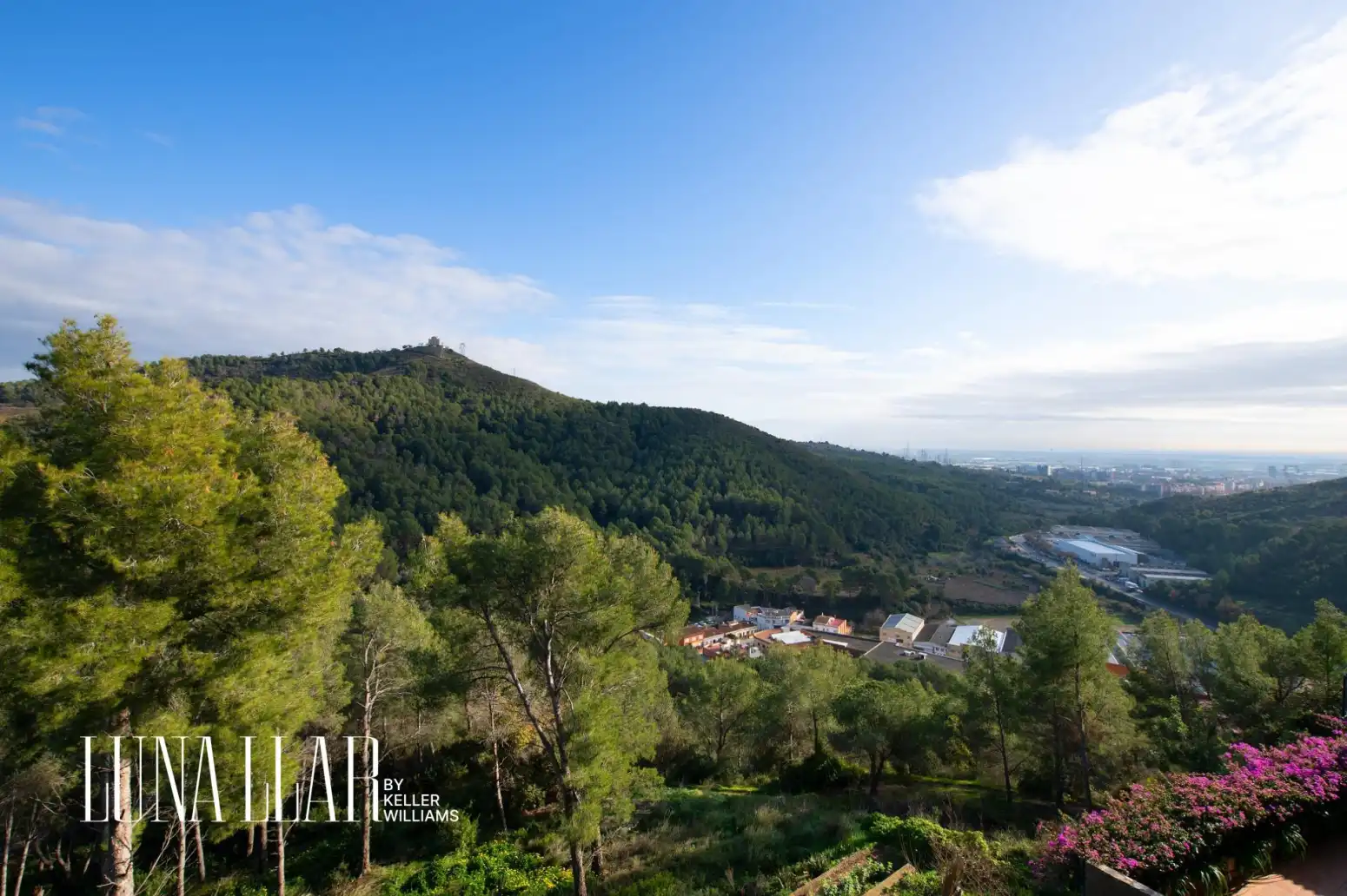 Exterior view of Detached homes for sale in Sant Climent de Llobregat  with Heating, Parquet flooring and Terrace