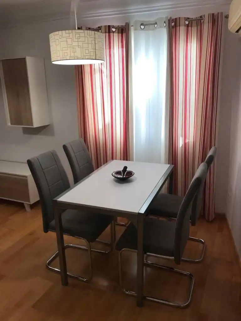 Flat for rent in Carrer de Pere Cabanes, 56, Torrefiel