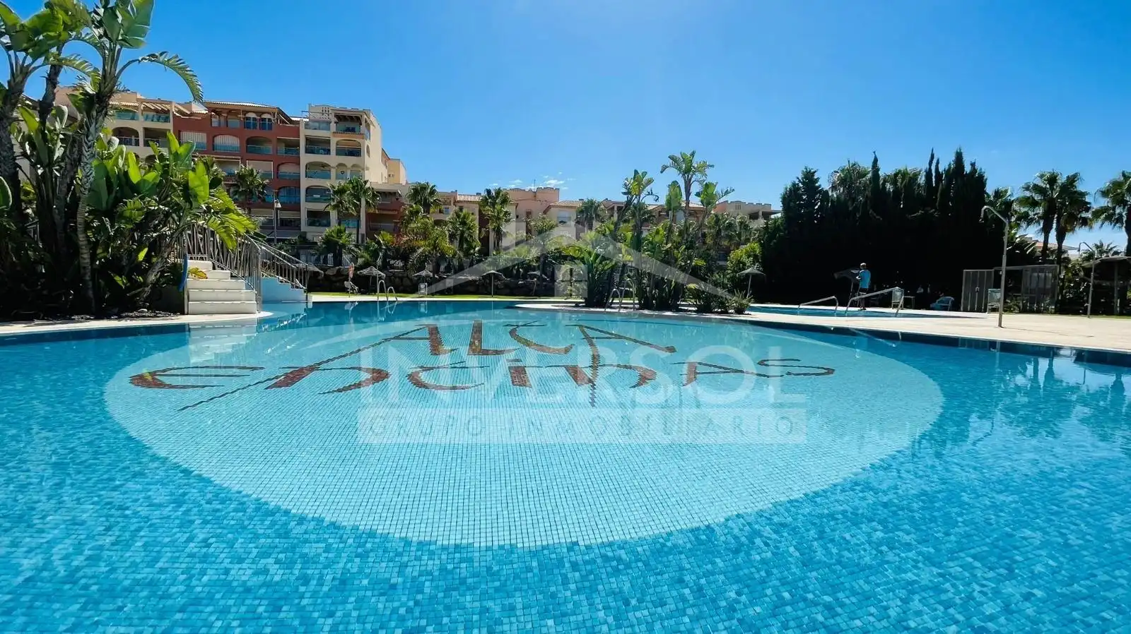 Piscina de Àtic en venda en El Ejido amb Terrassa, Moblat i Forn