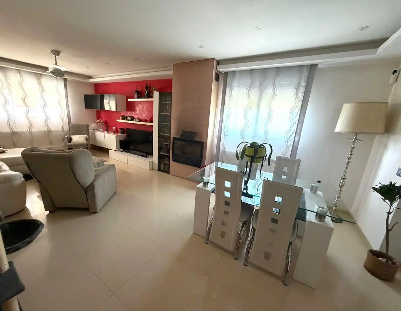 Sala de estar de Casa o chalet en venta en Aldea del Fresno con Aire acondicionado, Calefacción y Terraza