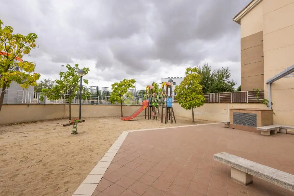 Terrace of Flat for rent in Santa Marta de Tormes  with Air Conditioner, Heating and Community pool