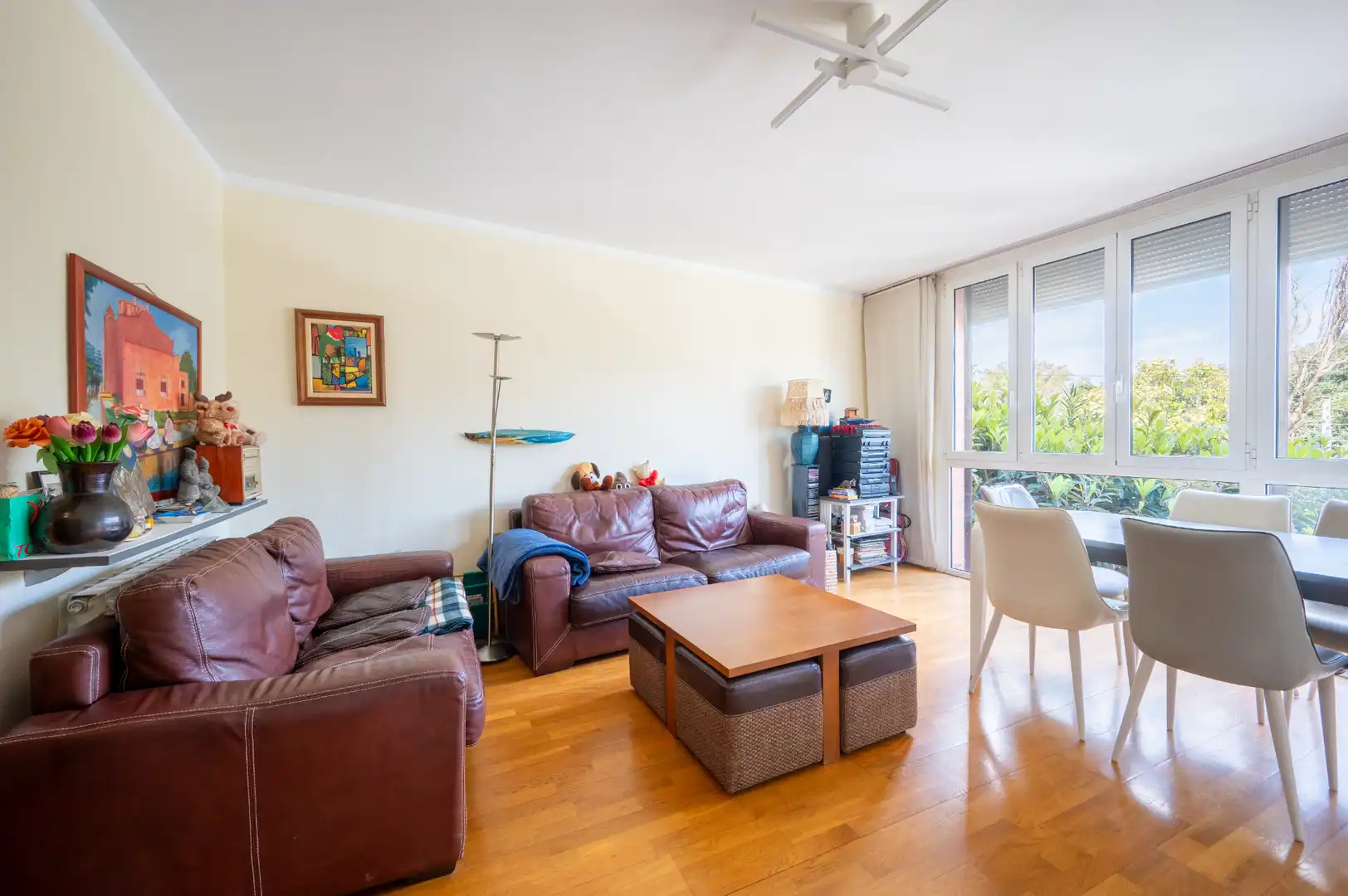 Wohnzimmer von Einfamilien-Reihenhaus zum Verkauf in Sant Cugat del Vallès mit Klimaanlage, Heizung und Privatgarten