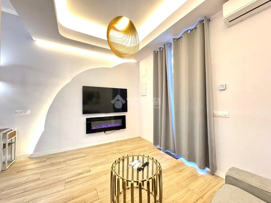 Sala de estar de Piso en venta en Madrid con Aire acondicionado y Amueblado