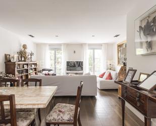 Living room of Apartment to rent in  Madrid Capital  with Air Conditioner, Heating and Parquet flooring