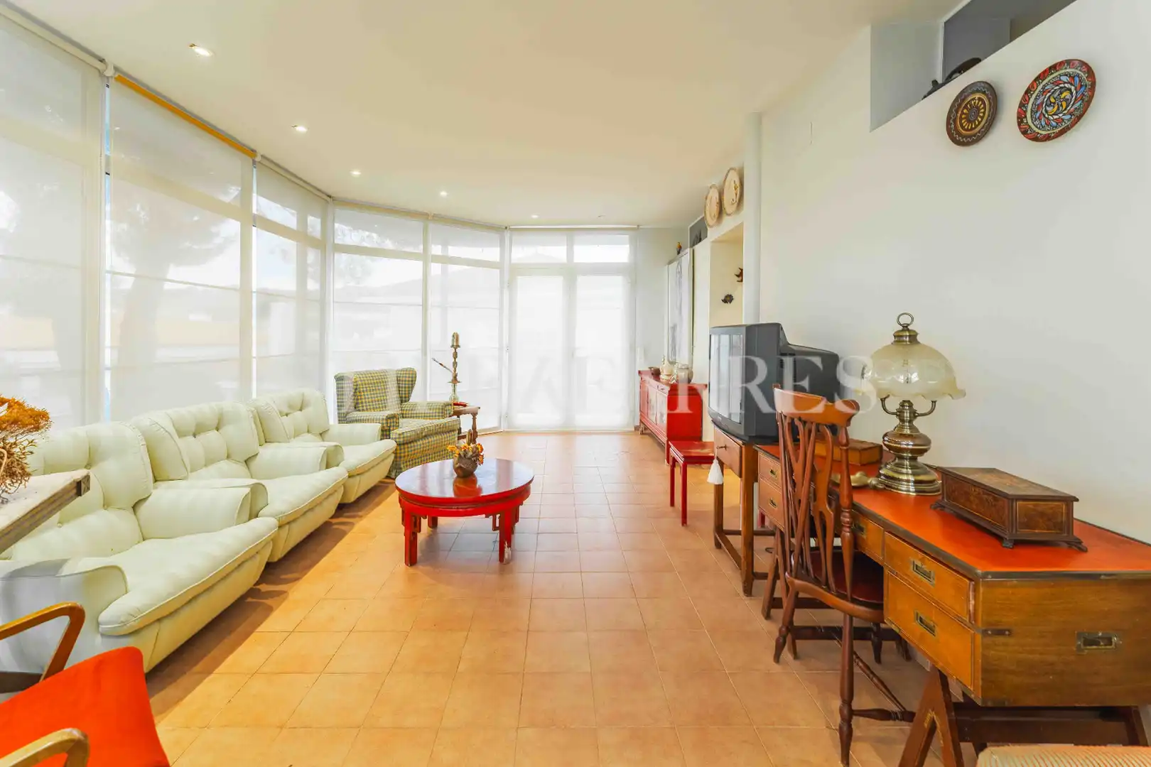 Sala de estar de Casa o chalet en venta en Canet de Mar con Aire acondicionado, Calefacción y Jardín privado