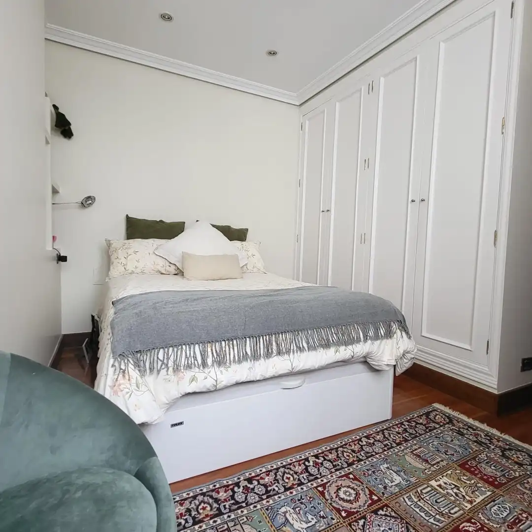 Habitación de Piso en venta en Bilbao  con Calefacción y Trastero