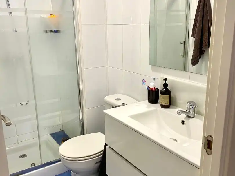 Bany de Pis en venda en  Zaragoza Capital amb Balcó