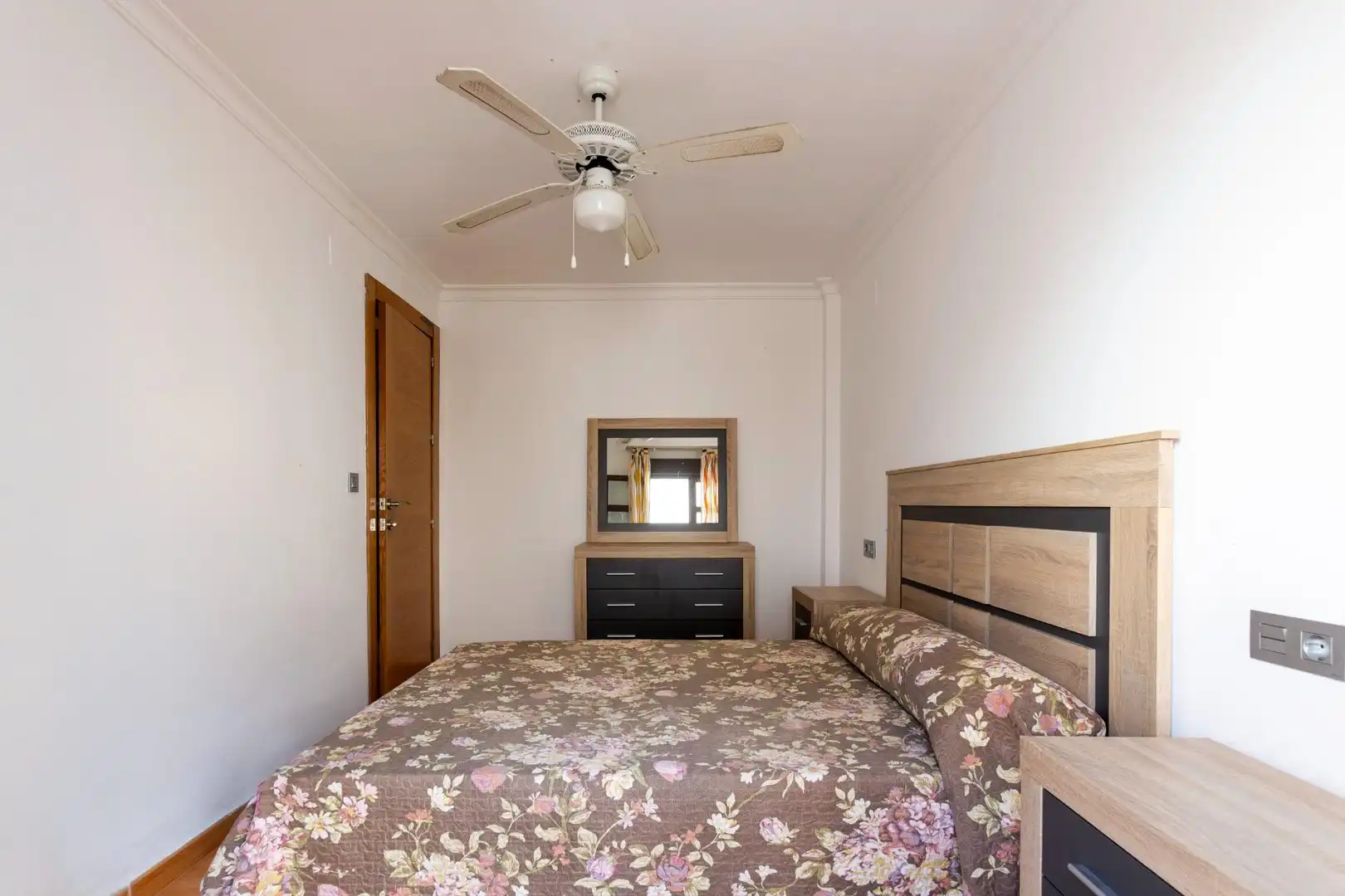 Casa amb terrassa en venda a Calle Santa Isabel 22, imagen 11