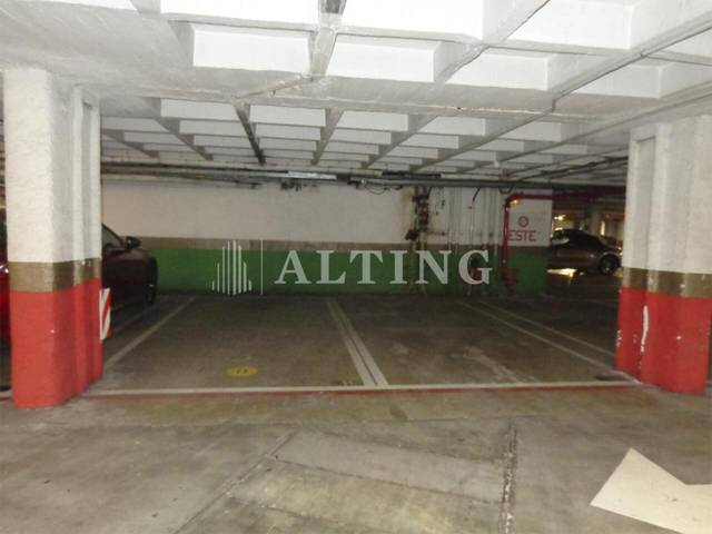 Garaje en Venta en Carrer Gran Via de Carles III en Barri de les Corts