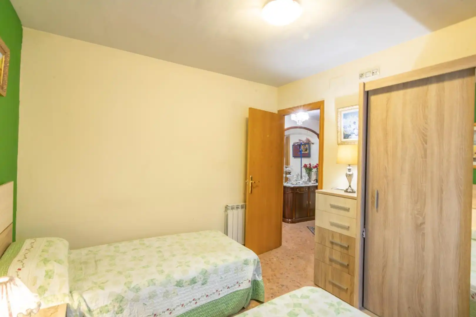 Schlafzimmer von Dachboden zum Verkauf in Terrassa mit Terrasse und Balkon