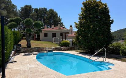 Piscina de Casa o xalet en venda en Sant Julià de Ramis amb Aire condicionat, Terrassa i Piscina