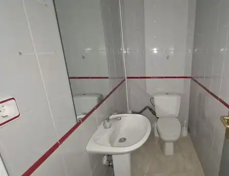 Local comercial en venda a Reyes Católicos - Paseo San Antonio, imagen 5