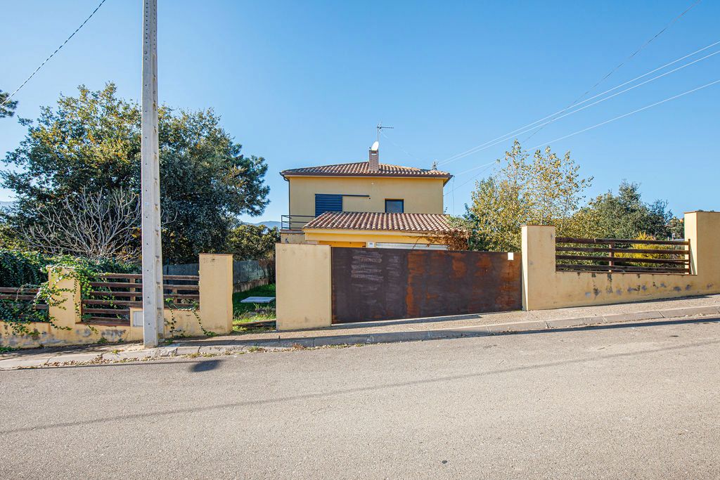 Exterior view of House or chalet for sale in Bescanó  with Community pool