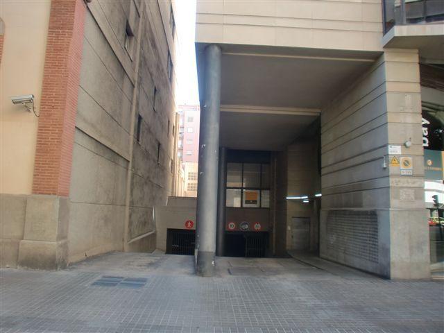 Foto 1 de Garatge de lloguer a  Calle Calabria, 193, La Nova Esquerra de l'Eixample, Barcelona