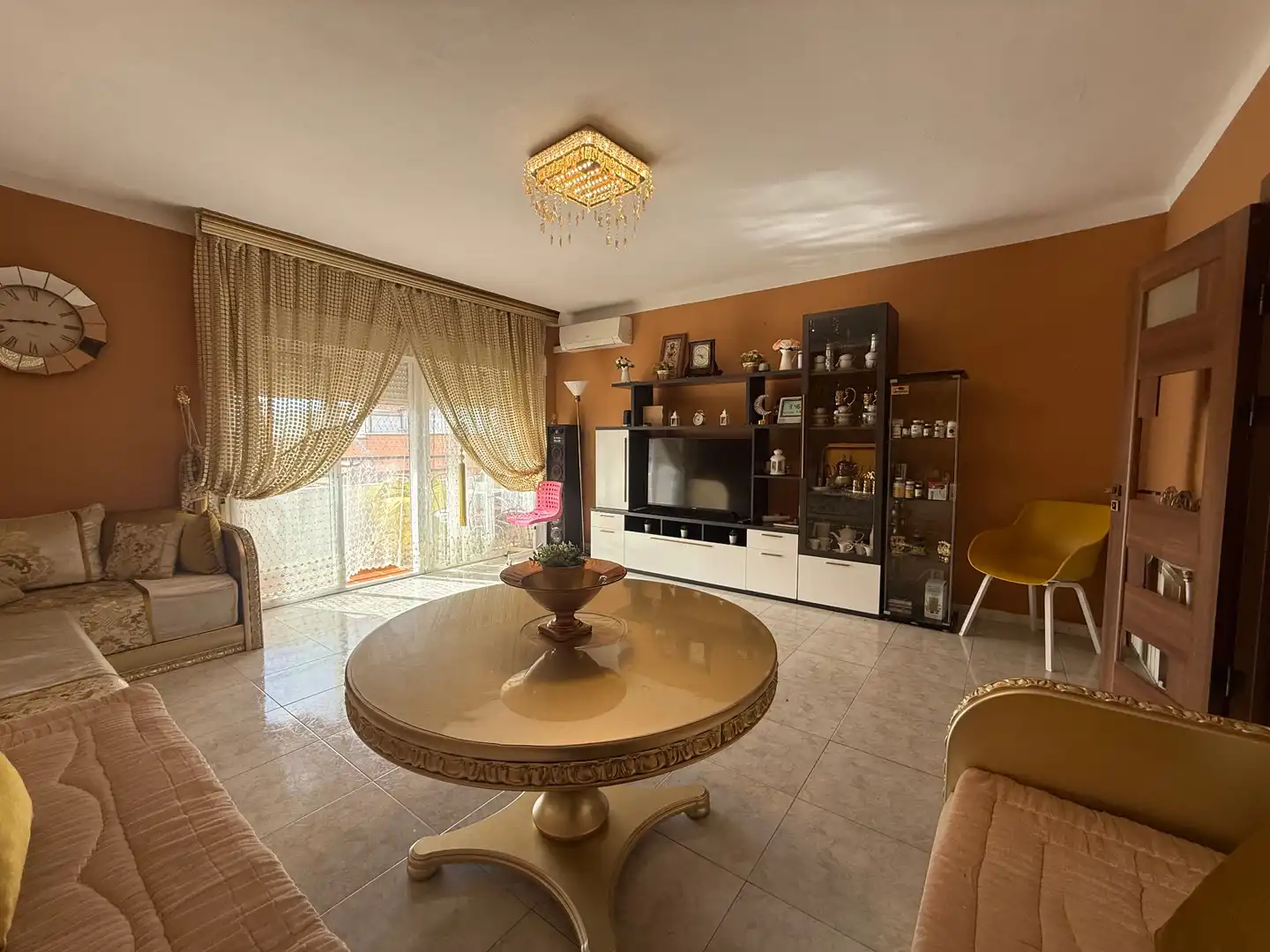 Sala de estar de Piso en venta en Tàrrega con Aire acondicionado, Calefacción y Horno