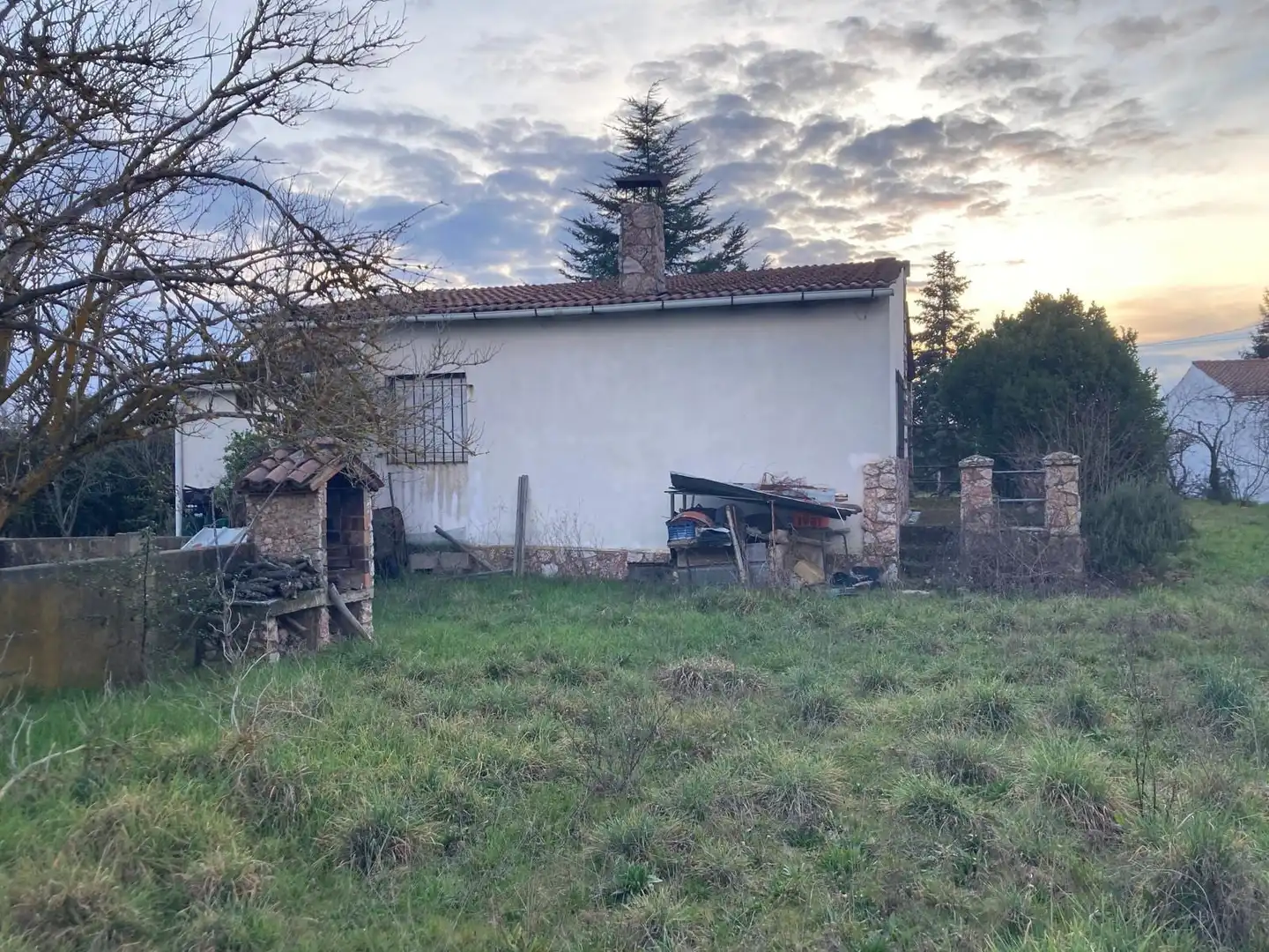 Country homes for sale in Villaturiel  with Private garden