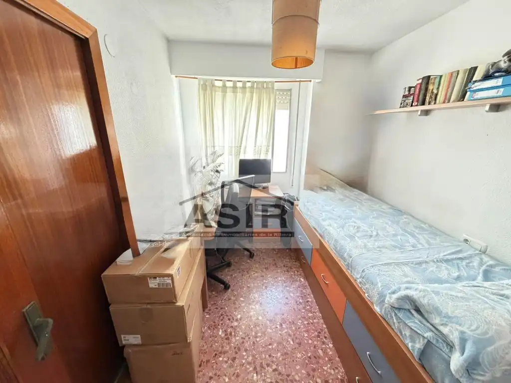 Schlafzimmer von Dachboden zum Verkauf in Alzira mit Terrasse