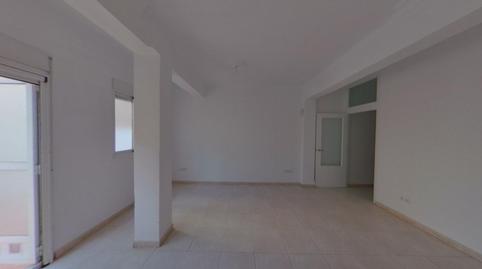 Foto 2 de Pis en venda a C/ Entrada Ponce, Fonteta de Sant Lluís, Valencia