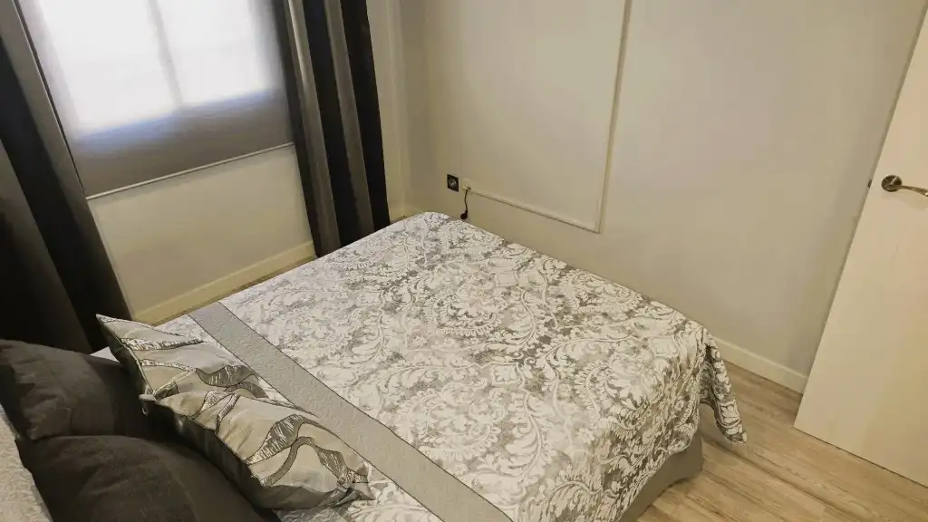 Schlafzimmer von Wohnung zum Verkauf in Valencia mit Klimaanlage, Möbliert und Ofen