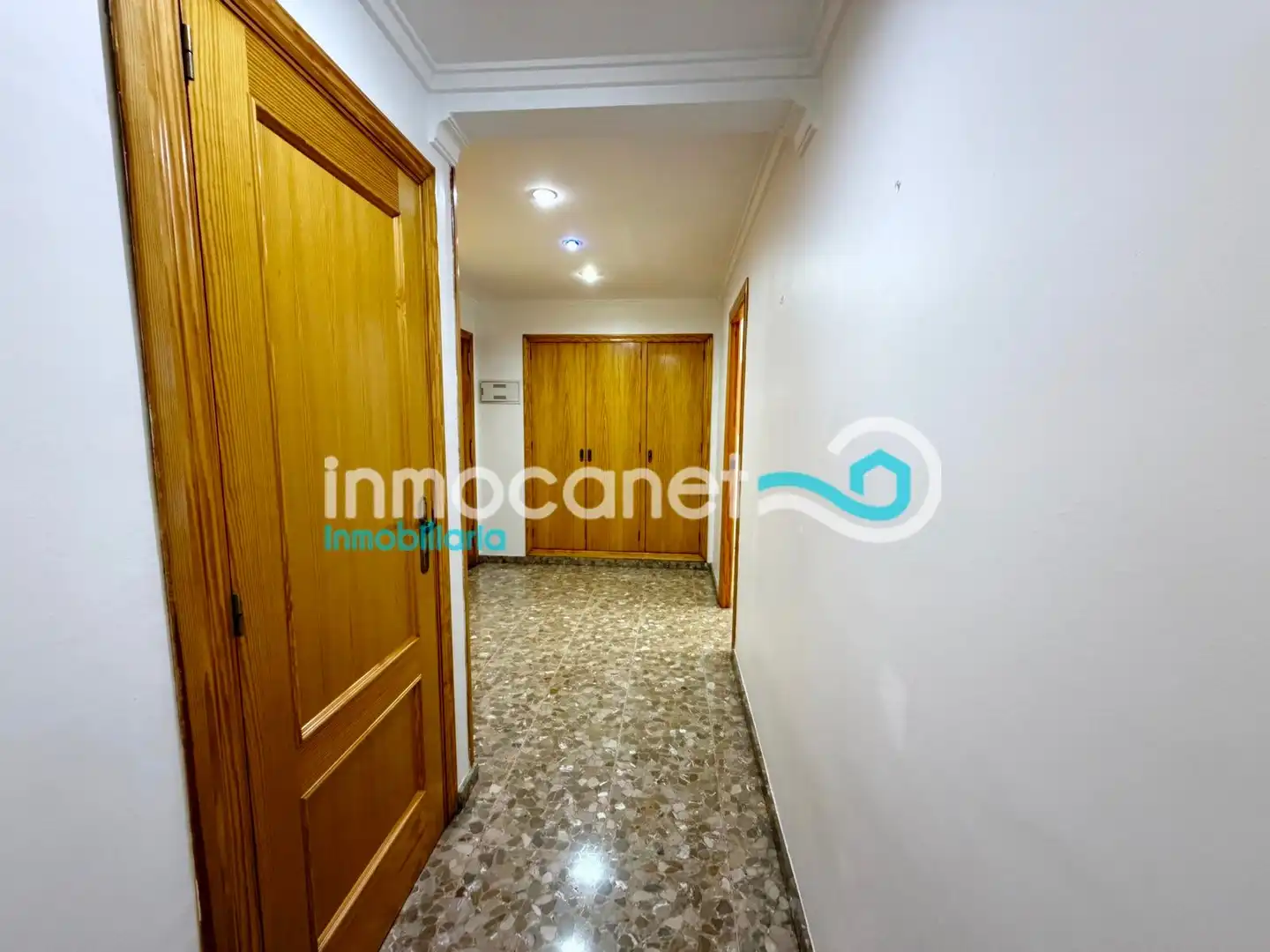 Apartamento en venta en Oliva con Balcón