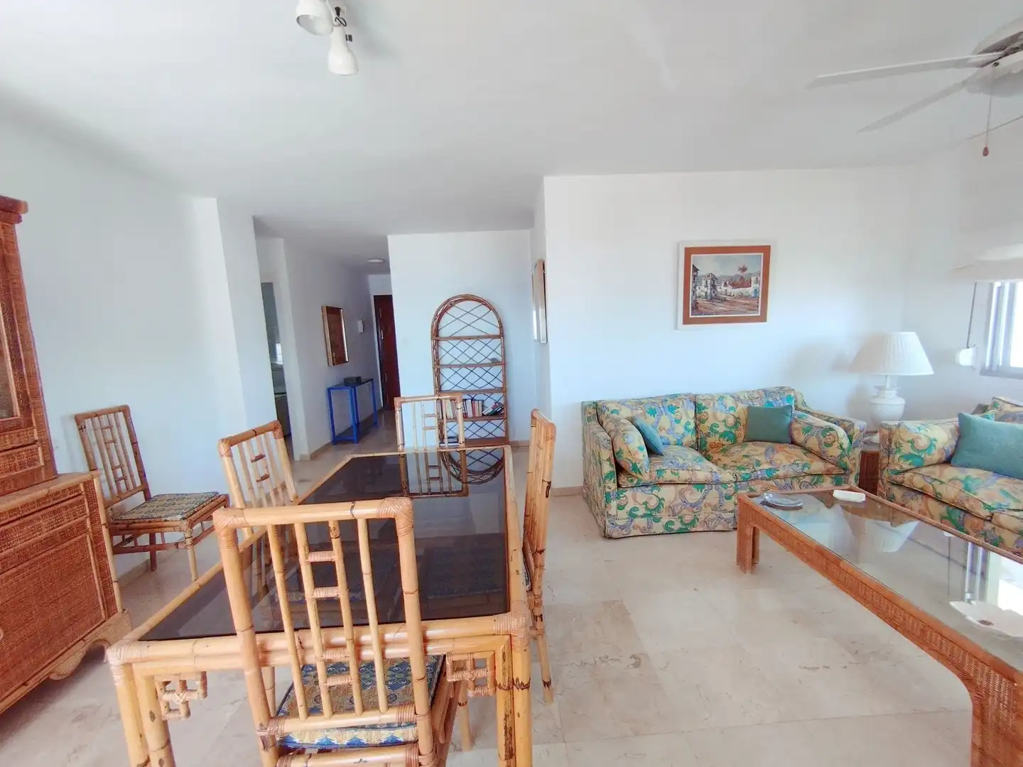 Sala de estar de Apartamento de alquiler en Fuengirola con Terraza