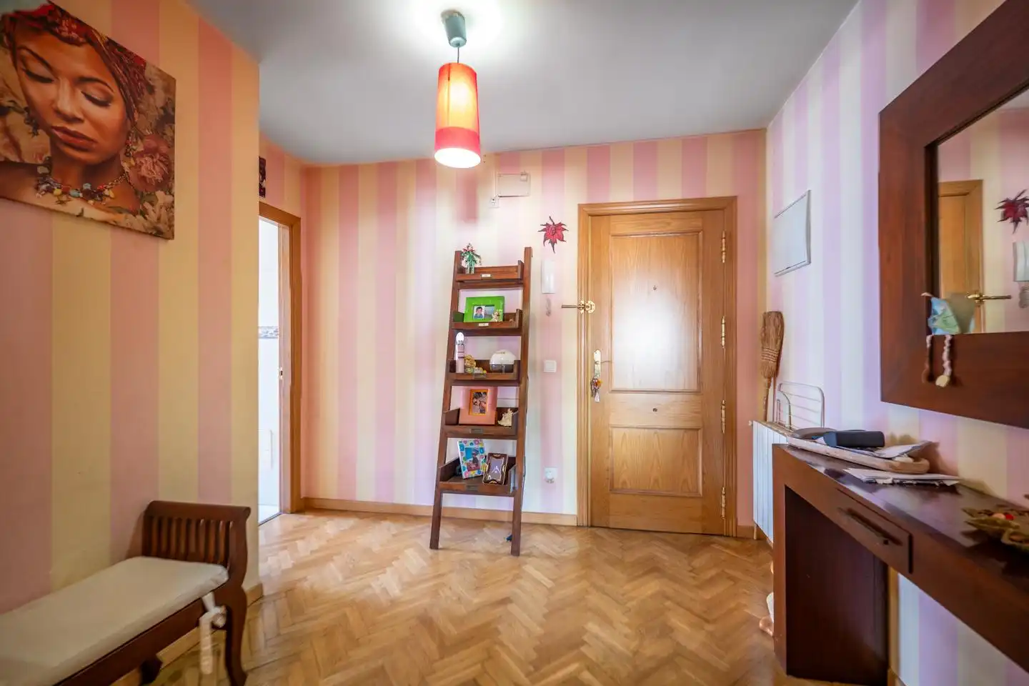 Piso en venta en Ávila con Calefacción, Parquet y Terraza