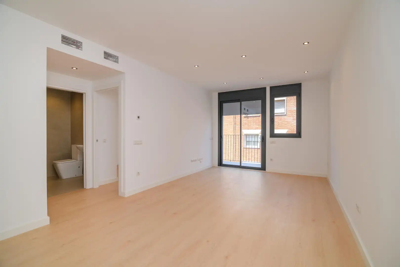 Penthouse with terrace for sale in Carrer Victòria 95, imagen 17