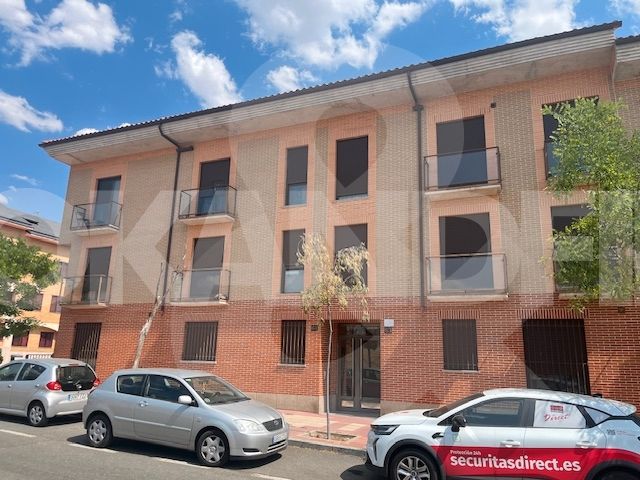 Exterior view of Flat for sale in Salamanca Capital  with Heating, Parquet flooring and Storage room