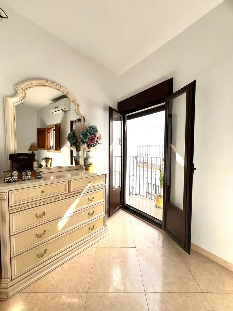 Houses for sale in Ubrique  with Air Conditioner and Balcony