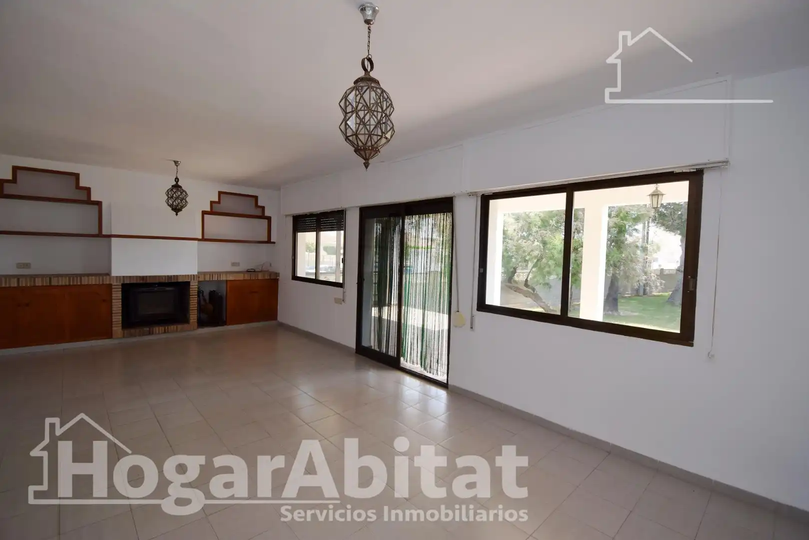 Wohnzimmer von Haus oder Chalet zum Verkauf in Almazora / Almassora mit Privatgarten, Terrasse und Abstellraum